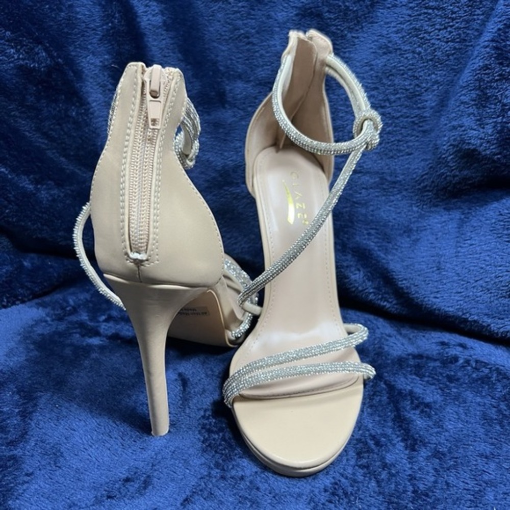 Glaze Women Rhinestone Embellished 4.5‎ Inch Heels - Picture 4 of 7